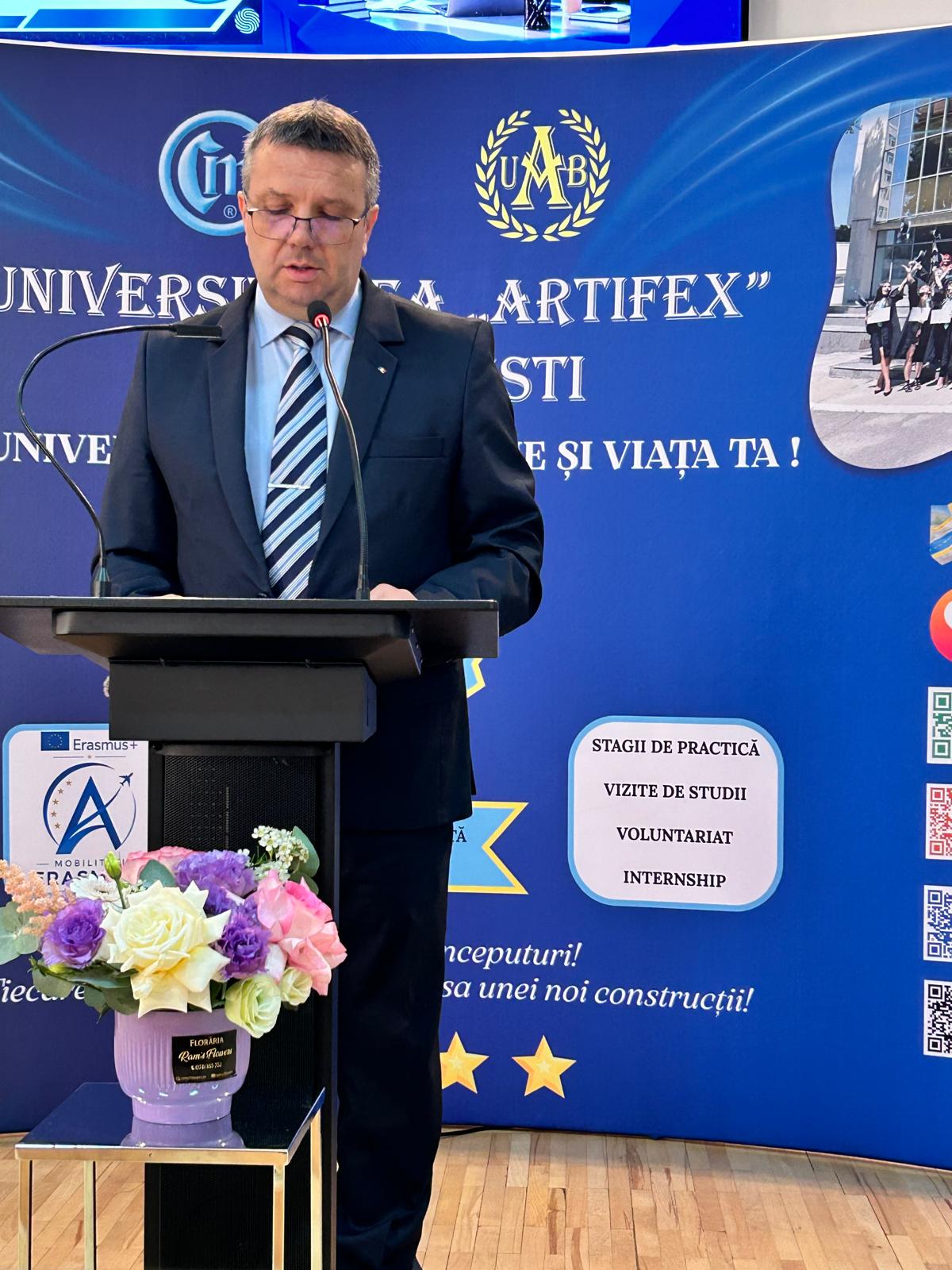 Cristian Barbu, președintele Universității Artifex